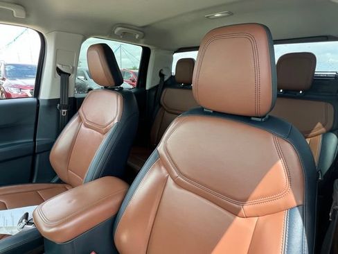 Used 2022 Ford Maverick Lariat w/ Lariat Luxury Package AWD/4WD image 9