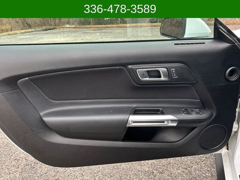 Used 2021 Ford Mustang Coupe image 10