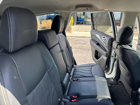 Used 2020 INFINITI QX60 Luxe w/ Essential Package image 18