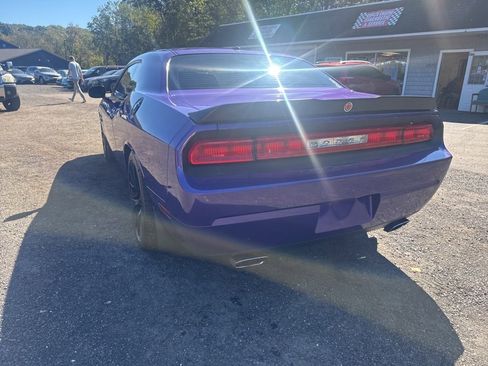 Used 2010 Dodge Challenger R/T image 18