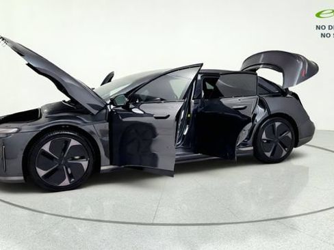 Used 2024 Lucid Air Touring AWD/4WD image 14