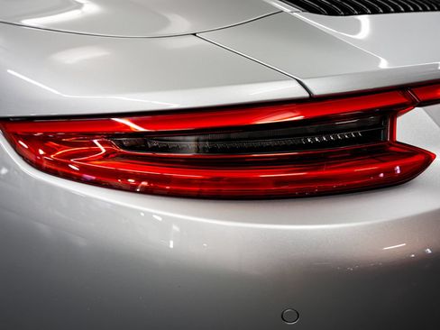 Used 2017 Porsche 911 Targa 4 AWD/4WD image 24