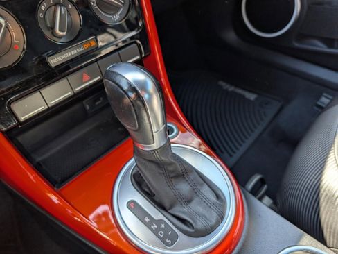 Used 2019 Volkswagen Beetle 2.0T S image 34