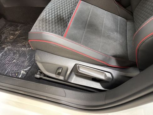 New 2026 Volkswagen GTI SE FWD image 16