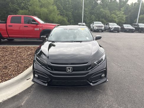 Used 2020 Honda Civic Sport Touring image 2