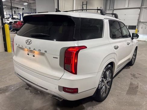 Used 2022 Hyundai Palisade Limited w/ Winter Package image 6