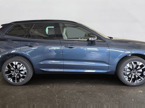 New 2026 Volvo XC60 B5 Plus w/ Protection Package Premier AWD/4WD image 4