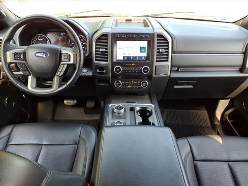 Used 2021 Ford Expedition XLT image 15