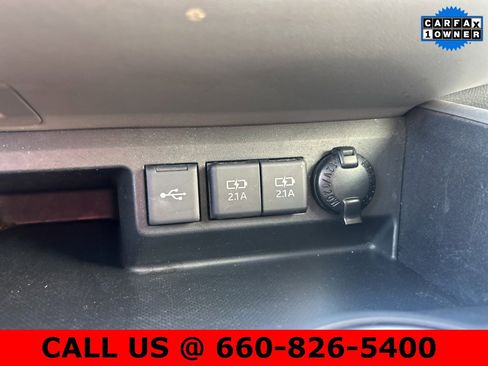 Certified 2021 Toyota Highlander XLE image 18