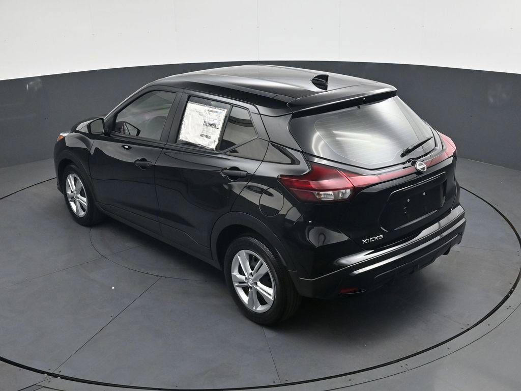 Certified 2025 Nissan Kicks Play S FWD image 30