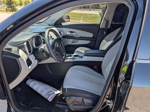 Used 2017 Chevrolet Equinox LS AWD/4WD image 15