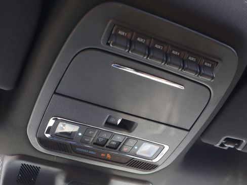 Used 2024 Ford F450 Platinum image 30