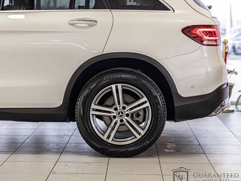 Used 2021 Mercedes-Benz GLC 300 4MATIC w/ Exterior Lighting Package image 8