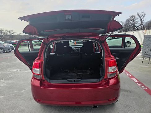 Used 2011 Scion xD image 32