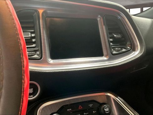 Used 2019 Dodge Challenger R/T Scat Pack w/ Stars & Stripes Edition image 6