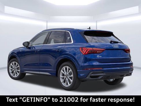 Certified 2025 Audi Q3 2.0T Premium AWD/4WD image 3