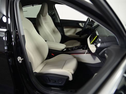 New 2025 Audi A5 2.0T Prestige image 18