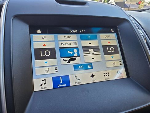 Used 2018 Ford Edge SEL w/ Equipment Group 201A AWD/4WD image 10