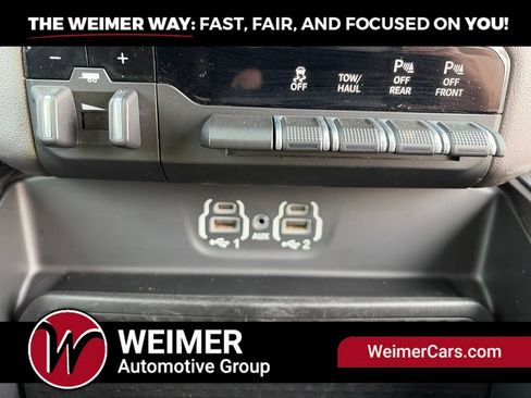 Used 2020 RAM 1500 Laramie w/ Sport Appearance Package AWD/4WD image 36