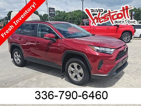 Used 2024 Toyota RAV4 XLE w/ Convenience Package image 1