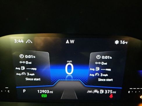 Used 2025 Volkswagen Taos SE image 20