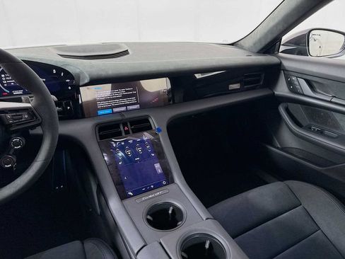 New 2025 Porsche Taycan Turbo GT image 19