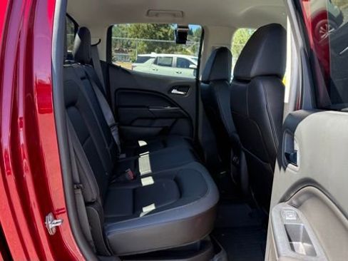 Used 2022 GMC Canyon AT4 image 13