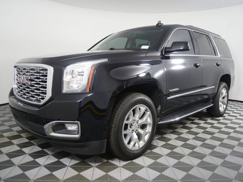Used 2018 GMC Yukon SLT RWD image 7