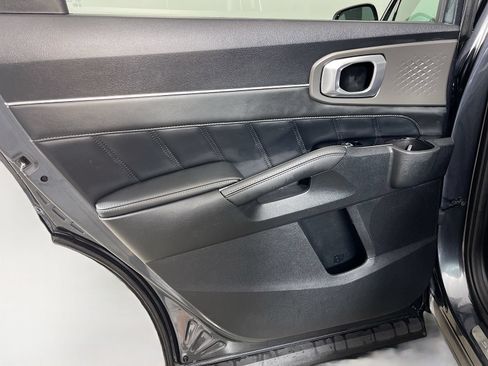 Used 2021 Kia Sorento SX AWD/4WD image 31