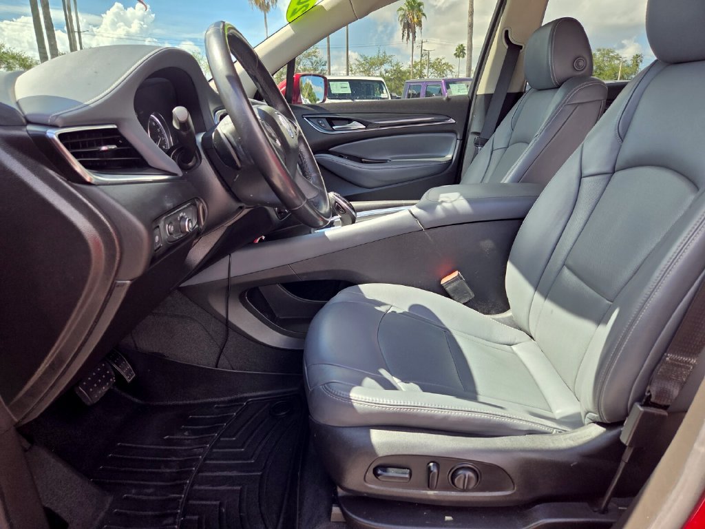 Used 2019 Buick Enclave Essence FWD image 12