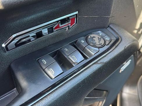 Used 2023 GMC Sierra 1500 AT4 w/ AT4 Premium Package AWD/4WD image 16