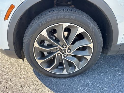 Certified 2021 Lincoln Nautilus Reserve w/ Class II Trailer Tow Package image 13