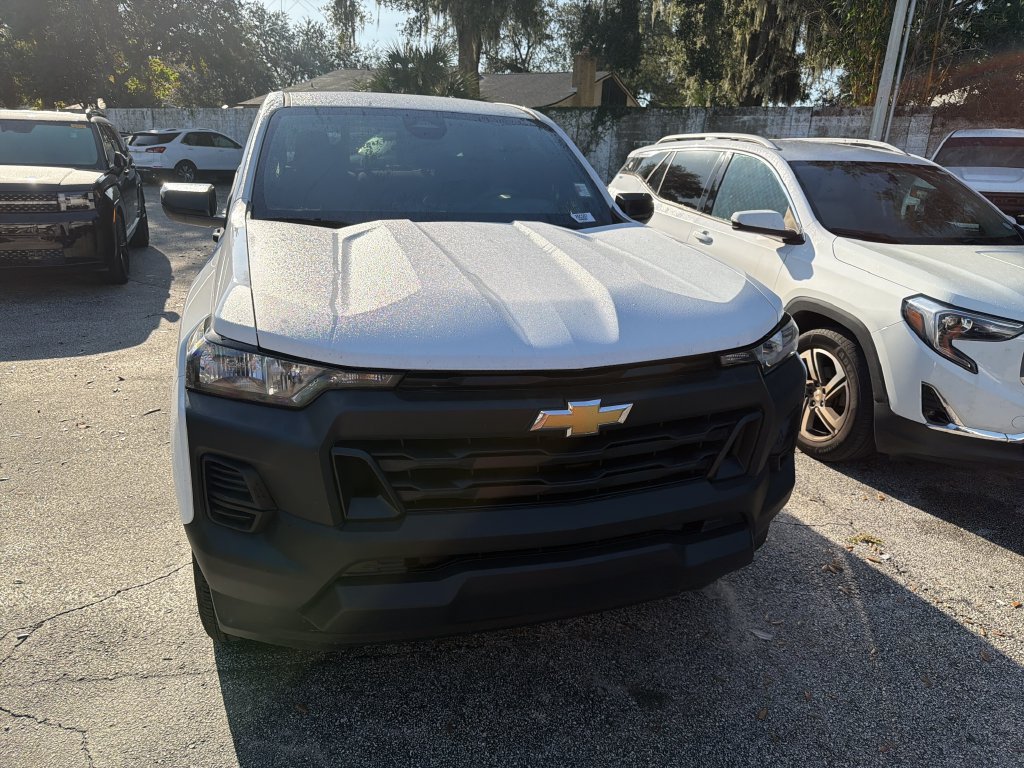Used 2026 Chevrolet Colorado W/T RWD image 2
