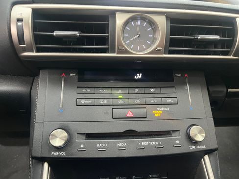 Used 2015 Lexus IS 250 image 30