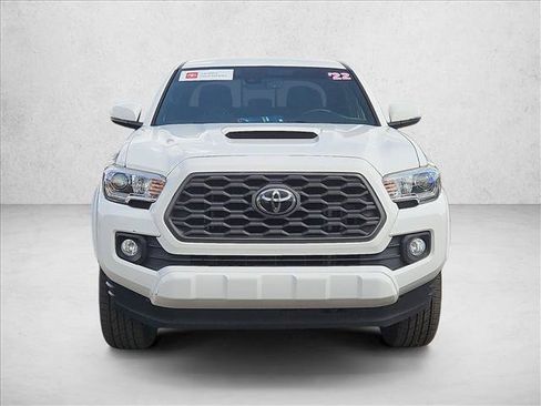 Certified 2022 Toyota Tacoma TRD Sport RWD image 2
