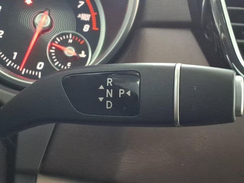 Used 2019 Mercedes-Benz GLE 400 4MATIC image 28