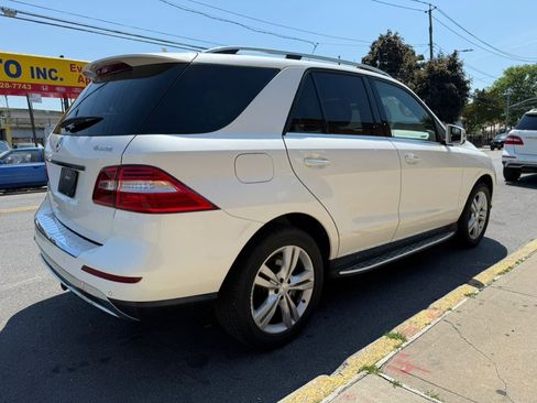 Used 2015 Mercedes-Benz ML 350 4MATIC w/ Premium 1 Package image 4