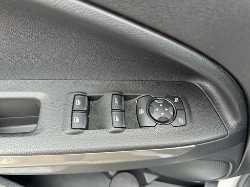 Used 2021 Ford EcoSport Titanium image 18