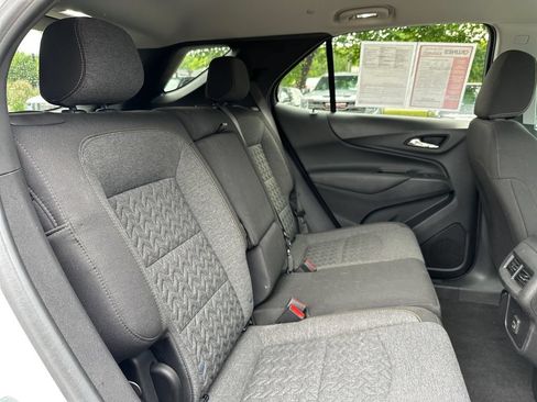Used 2022 Chevrolet Equinox LT FWD image 39
