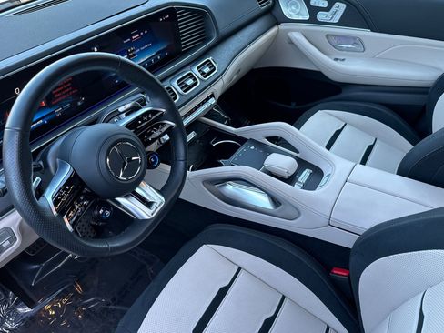 Used 2025 Mercedes-Benz GLE 53 AMG 4MATIC image 9