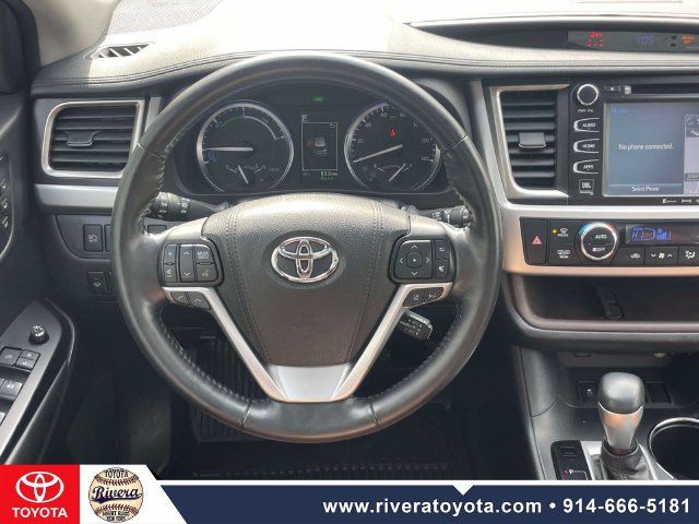 Used 2018 Toyota Highlander Limited Platinum AWD/4WD image 17