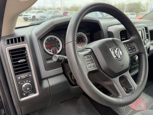 Used 2015 RAM 1500 Express AWD/4WD image 24