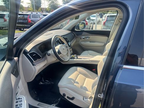 Used 2024 Volvo XC90 B6 Plus w/ Protection Package Premier AWD/4WD image 10