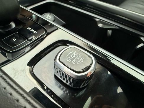 Used 2024 Volvo XC90 B6 Plus w/ Protection Package Premier image 27