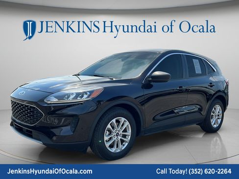 Used 2022 Ford Escape SE w/ Cold Weather Package FWD image 7