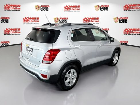 Used 2018 Chevrolet Trax LT FWD image 15
