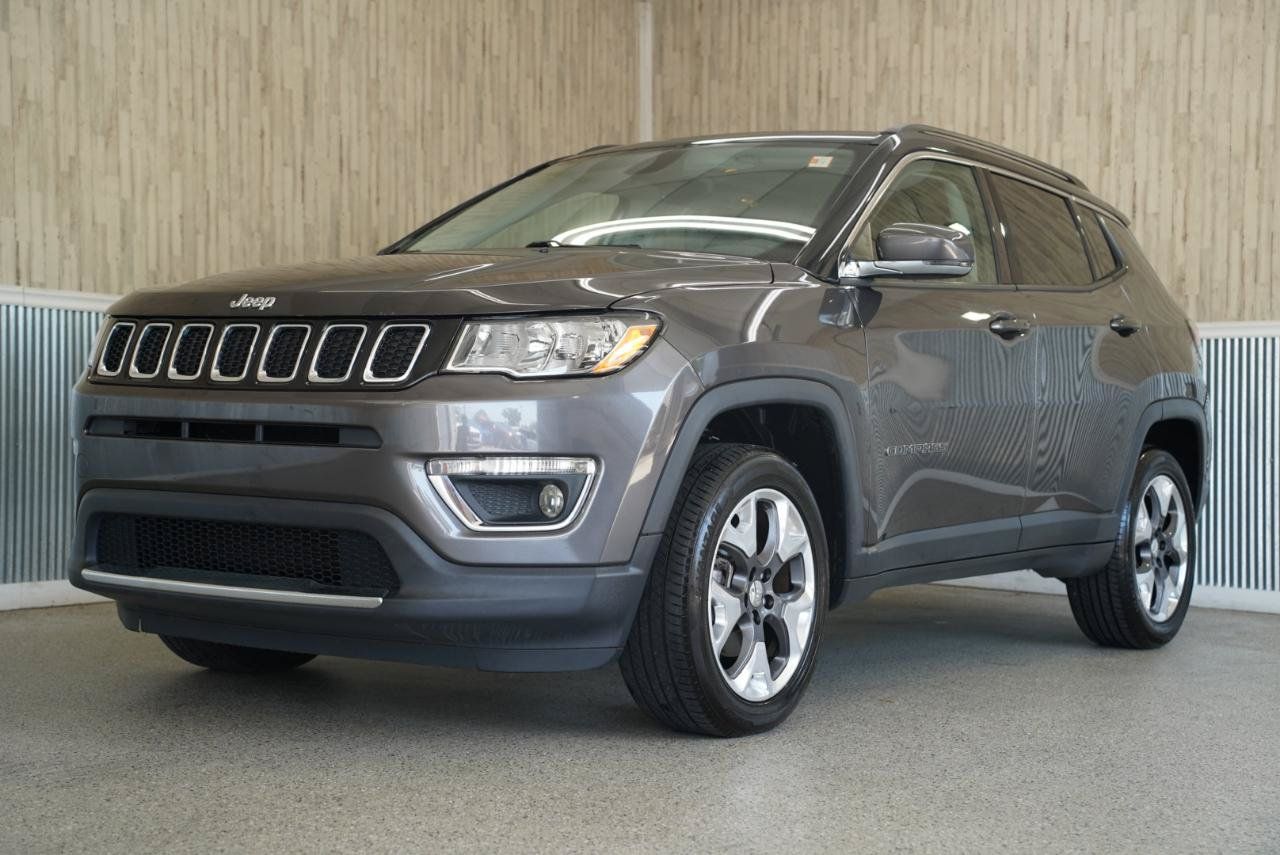Used 2018 Jeep Compass Limited w/ Navigation Group AWD/4WD image 4