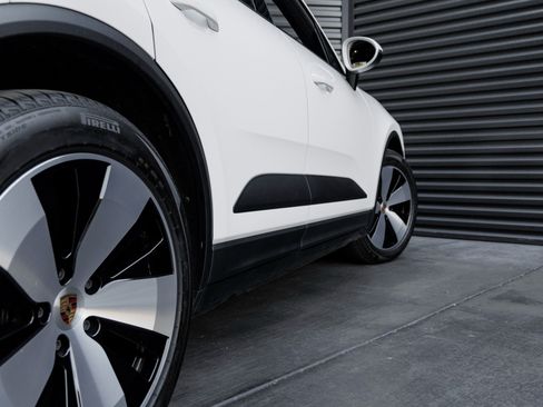 Used 2024 Porsche Macan 4 Electric image 30