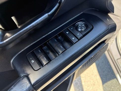 Used 2025 Toyota Tacoma SR5 image 11