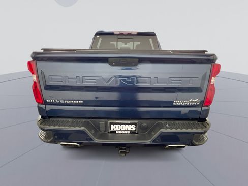 Used 2021 Chevrolet Silverado 1500 High Country w/ Technology Package image 5